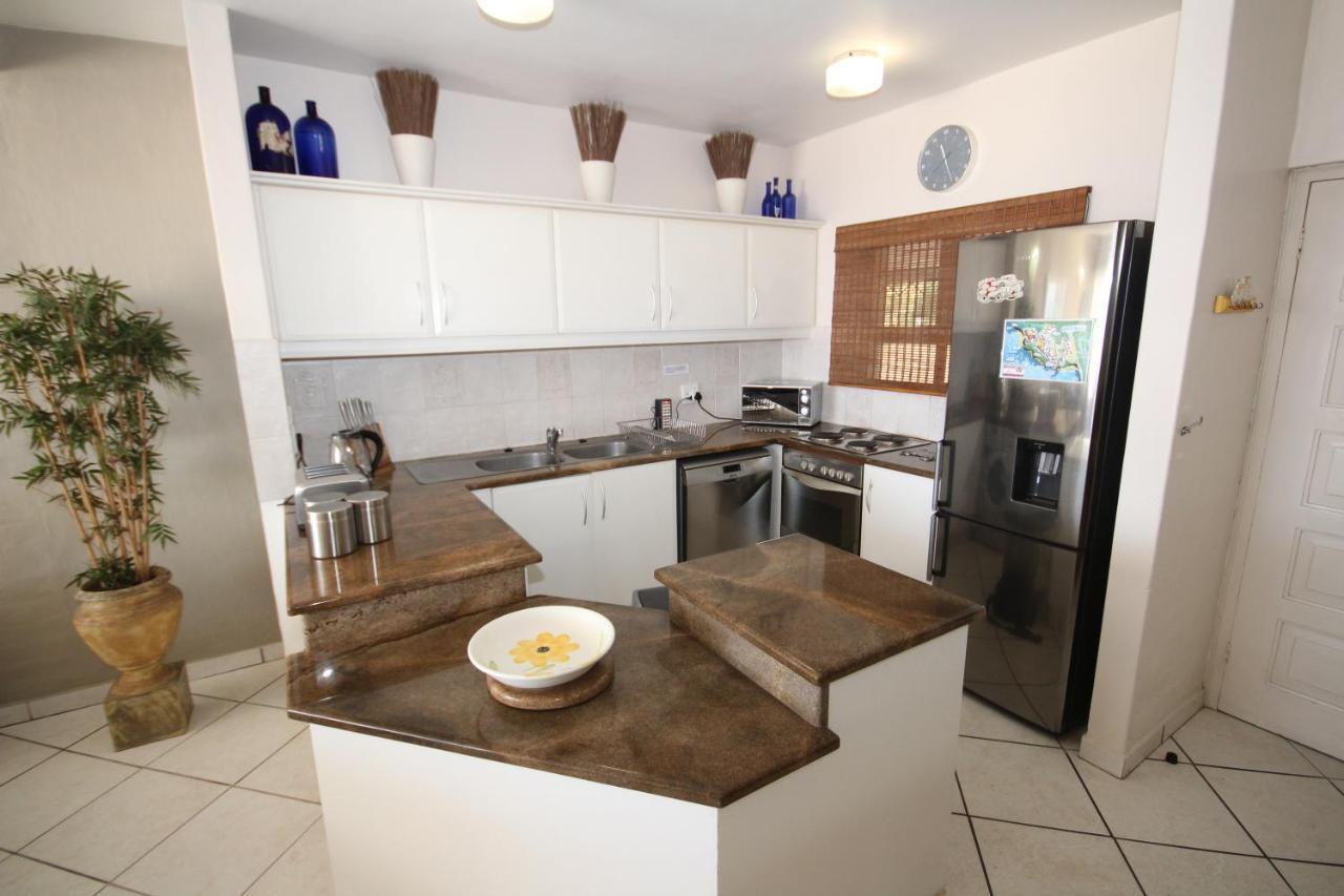 65 Perissa, Santorini, Балито Екстериор снимка